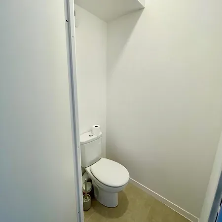 Neuf & Moderne - 2 Avec Terrasse - Wifi Gratuite - Equipe Apartment *